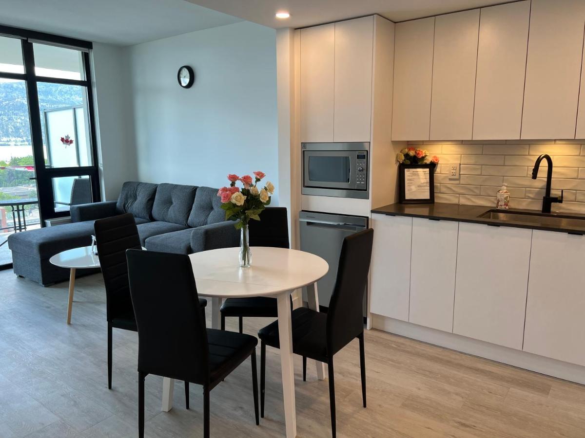 Amazing Brand New Lakeview Condo Downtown Κελόουνα  Εξωτερικό φωτογραφία